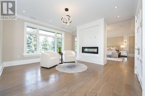 104 Dexter Road, Richmond Hill, ON - Indoor Photo Showing Living Room With Fireplace