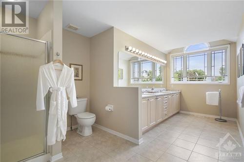 68 Tradewinds Drive, Ottawa, ON - Indoor Photo Showing Bathroom