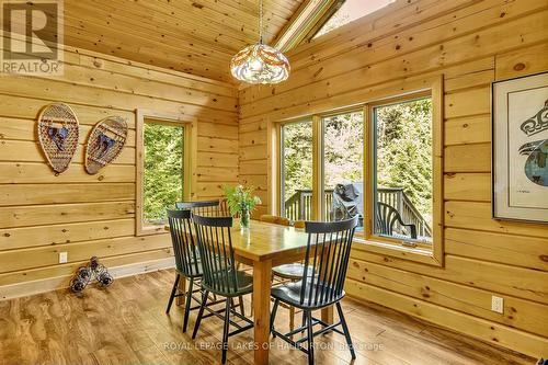 1880 Boldts Lane, Minden Hills, ON - Indoor Photo Showing Dining Room