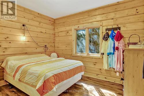 1880 Boldts Lane, Minden Hills, ON - Indoor Photo Showing Bedroom