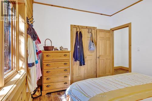 1880 Boldts Lane, Minden Hills, ON - Indoor Photo Showing Bedroom