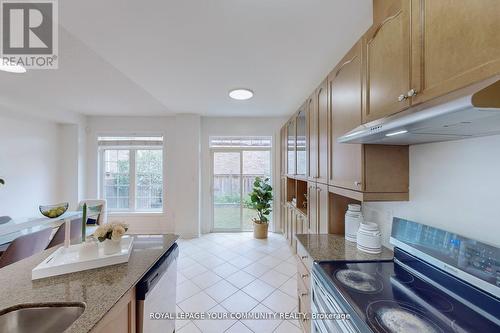 5505 Velda Road, Mississauga (Churchill Meadows), ON - Indoor Photo Showing Kitchen