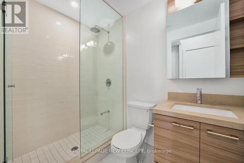 1002 - 2221 Yonge Street, Toronto (Mount Pleasant West), ON - Indoor Photo Showing Bathroom