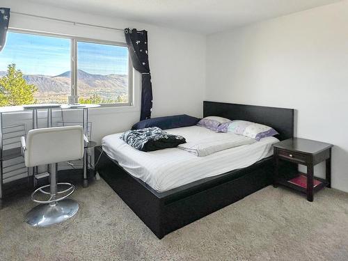 73-1750 Summit Drive, Kamloops, BC - Indoor Photo Showing Bedroom