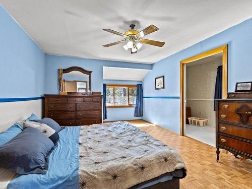 435 Dodding Ave, Merritt, BC - Indoor Photo Showing Bedroom