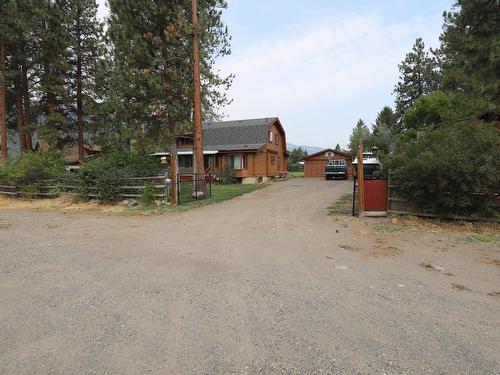 435 Dodding Ave, Merritt, BC - Outdoor