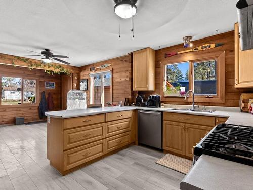 435 Dodding Ave, Merritt, BC - Indoor Photo Showing Kitchen With Double Sink