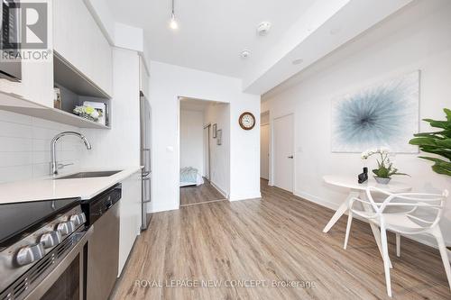 405 - 630 Greenwood Avenue, Toronto (Greenwood-Coxwell), ON - Indoor Photo Showing Kitchen