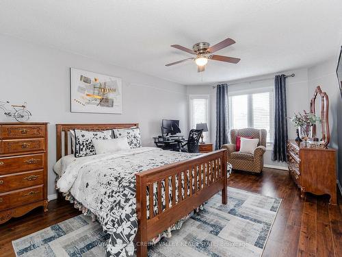 103 Vivians Cres, Brampton, ON - Indoor Photo Showing Bedroom