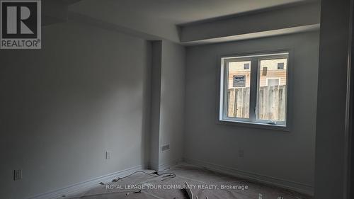 Main - 9 Biscayne Boulevard, Georgina (Keswick South), ON - Indoor Photo Showing Other Room