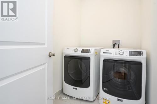 57 Alnwick Street, Barrie (Innis-Shore), ON - Indoor Photo Showing Laundry Room