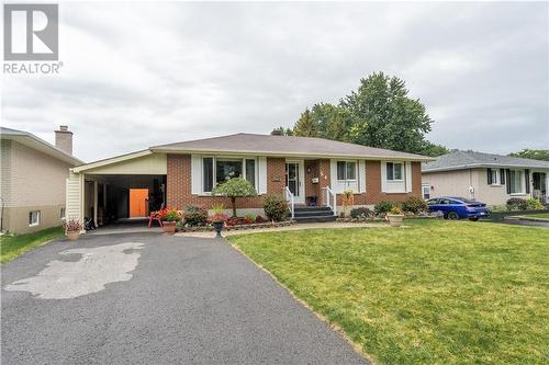 54 Valecrest Drive, Cornwall, ON - Outdoor With Facade