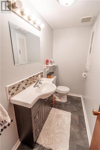 54 Valecrest Drive, Cornwall, ON - Indoor Photo Showing Bathroom