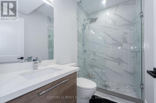 60 Boem Avenue, Toronto (Wexford-Maryvale), ON - Indoor Photo Showing Bathroom