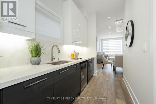 60 Boem Avenue, Toronto (Wexford-Maryvale), ON - Indoor Photo Showing Kitchen With Upgraded Kitchen