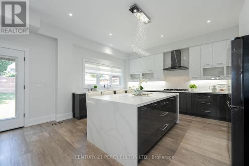 60 Boem Avenue, Toronto (Wexford-Maryvale), ON - Indoor Photo Showing Kitchen With Upgraded Kitchen