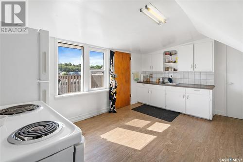 249 15Th Street W, Prince Albert, SK - Indoor Photo Showing Kitchen