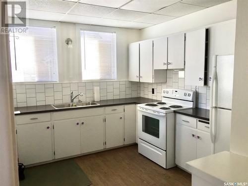 249 15Th Street W, Prince Albert, SK - Indoor Photo Showing Kitchen With Double Sink