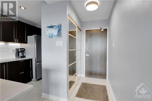 1408 - 1785 Frobisher Lane, Ottawa, ON - Indoor Photo Showing Kitchen