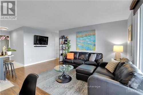 1408 - 1785 Frobisher Lane, Ottawa, ON - Indoor Photo Showing Living Room