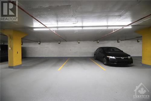 1408 - 1785 Frobisher Lane, Ottawa, ON - Indoor Photo Showing Garage