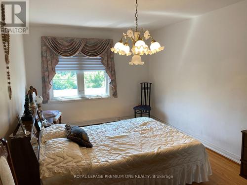 85 Giltspur Drive, Toronto (Glenfield-Jane Heights), ON - Indoor Photo Showing Bedroom