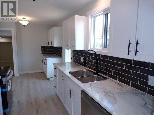 44 Farrell Crescent, Elliot Lake, ON - Indoor Photo Showing Kitchen With Double Sink