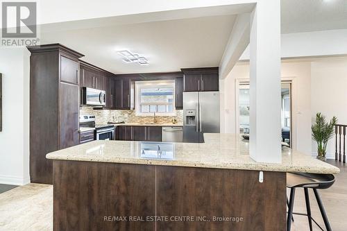 114 Sexton Crescent, Toronto, ON - Indoor Photo Showing Kitchen With Upgraded Kitchen