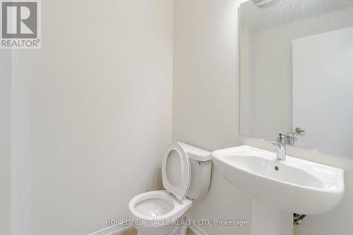 22 Jerome Way, Clarington (Bowmanville), ON - Indoor Photo Showing Bathroom