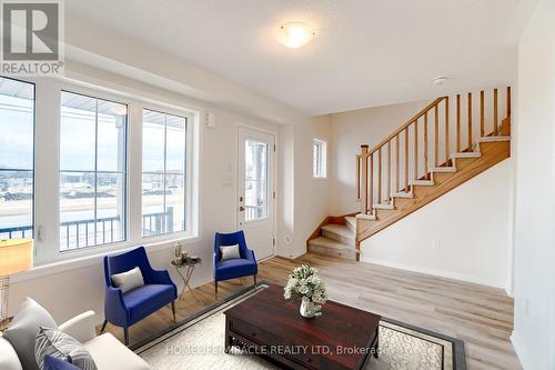 22 Jerome Way, Clarington (Bowmanville), ON - Indoor Photo Showing Living Room