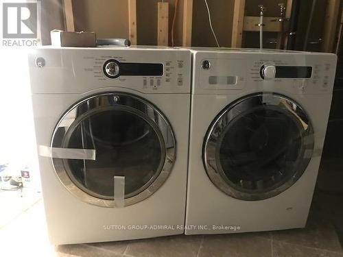 83 Germana Place, Vaughan, ON - Indoor Photo Showing Laundry Room