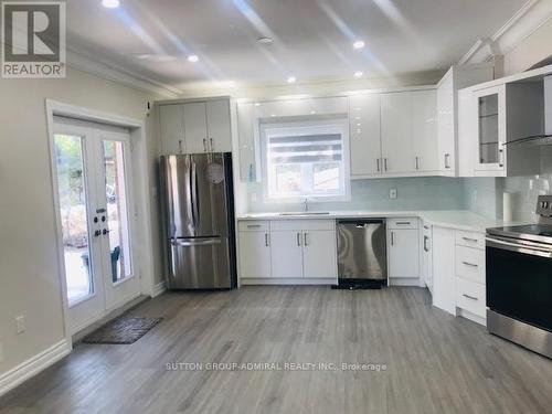 83 Germana Place, Vaughan, ON - Indoor Photo Showing Kitchen With Upgraded Kitchen