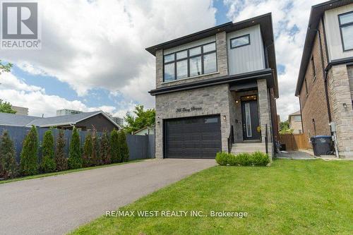 715 Ebony Avenue, Mississauga (Lakeview), ON - Outdoor