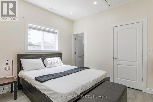 21 Shirley Anne Drive S, Kawartha Lakes, ON - Indoor Photo Showing Bedroom