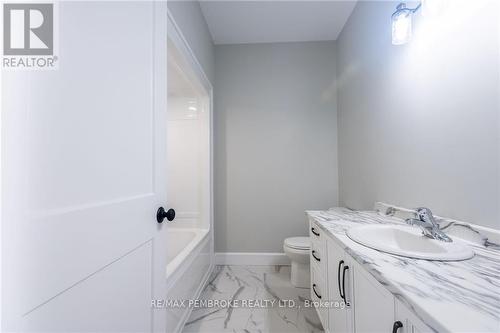 45 Samantha Crescent, Petawawa, ON - Indoor Photo Showing Bathroom