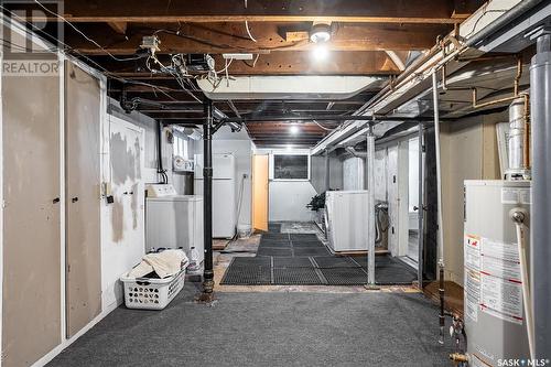 2228 Lorne Avenue S, Saskatoon, SK - Indoor Photo Showing Basement