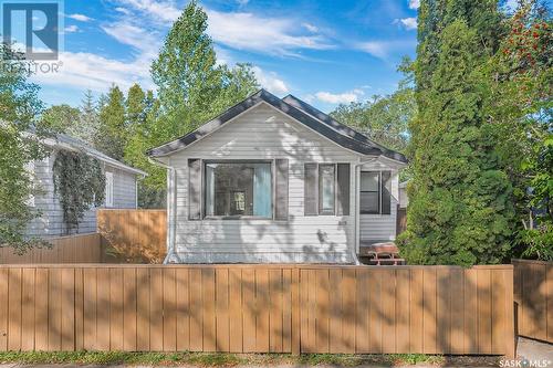 2228 Lorne Avenue S, Saskatoon, SK - Outdoor