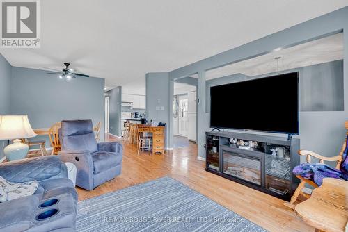 119 Sutherland Crescent, Cobourg, ON - Indoor Photo Showing Living Room