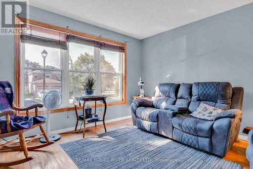 119 Sutherland Crescent, Cobourg, ON - Indoor Photo Showing Living Room