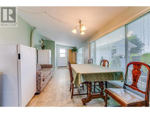 8000 Highland Road Unit# 106, Vernon, BC - Indoor Photo Showing Dining Room