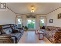 8000 Highland Road Unit# 106, Vernon, BC  - Indoor Photo Showing Living Room 