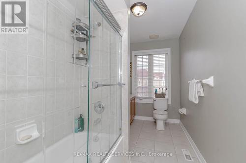 475 Van Kirk Drive, Brampton (Northwest Sandalwood Parkway), ON - Indoor Photo Showing Bathroom