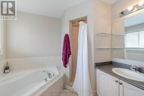 2382 Sequoia Way, Oakville (West Oak Trails), ON - Indoor Photo Showing Bathroom