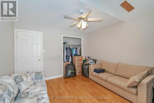 2382 Sequoia Way, Oakville (West Oak Trails), ON - Indoor Photo Showing Living Room