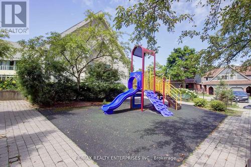 711 - 2177 Burnhamthorpe Road W, Mississauga, ON - Outdoor