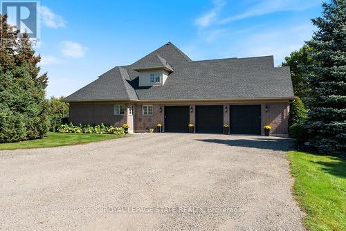 1467 Book Road W, Hamilton (Ancaster), ON - Outdoor