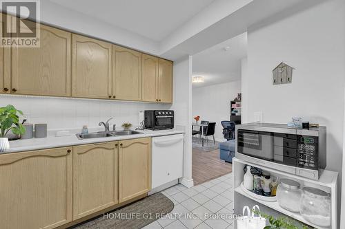 716 - 1000 The Esplanade N, Pickering (Town Centre), ON - Indoor Photo Showing Kitchen With Double Sink