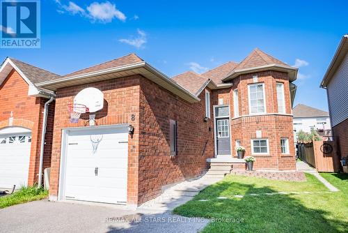 8 Abernethy Crescent, Clarington (Bowmanville), ON 