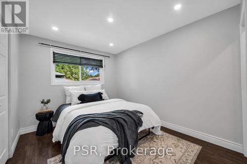 607 Green Meadow Crescent, Mississauga (Mississauga Valleys), ON - Indoor Photo Showing Bedroom