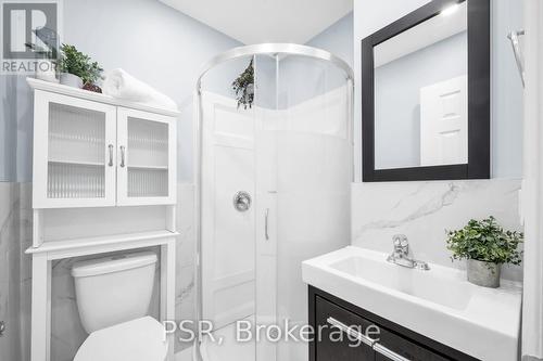 607 Green Meadow Crescent, Mississauga (Mississauga Valleys), ON - Indoor Photo Showing Bathroom